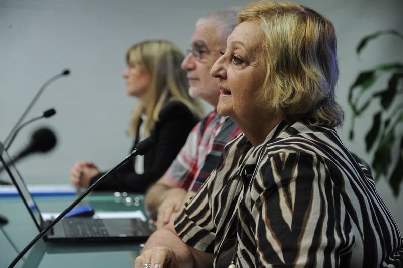 Ministra de Turismo Liliam Kechichián y subsecretario de Turismo Benjamín Liberoff, en conferencia de prensa